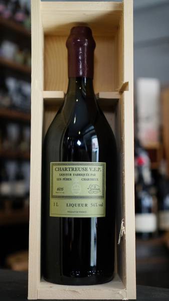 La Chartreuse V.E.P. Verte (à Vieillissement Exceptionnellement Prolongé): La référence la plus recherchée et la plus mystérieuse des Pères Chartreux